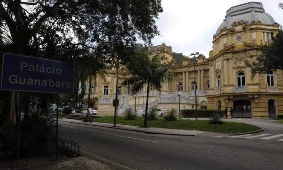 Governo do estado fixa 15 de outubro como prazo para autorizar gastos de 2026, com exceções