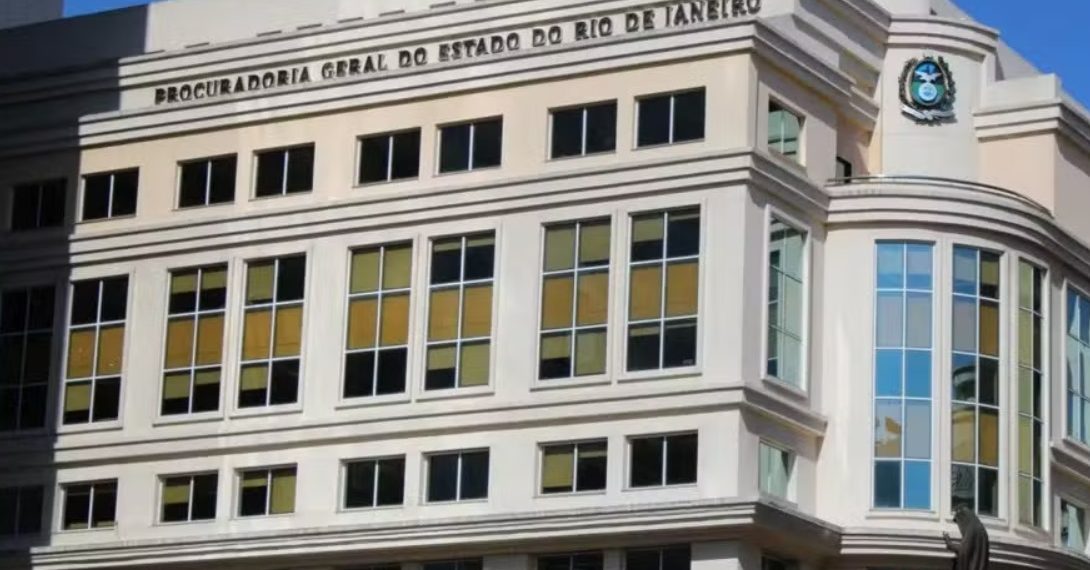 Muda daqui, leva pra lá: governo do estado do Rio transforma 741 cargos comissionados em 217 vagas de assessoria e leva 55 para a PGE