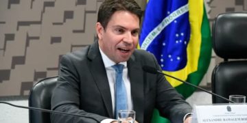 Departamento de Segurança Interna dos EUA classifica Ramagem como imigrante ilegal: ‘violação às leis da nossa nação’