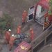 Soldados do Corpo de Bombeiros foram acionados para socorrer o homem no Complexo da Maré