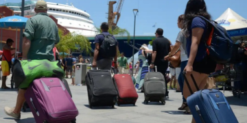 Turistas devem ser beneficiados pelo Tax Free